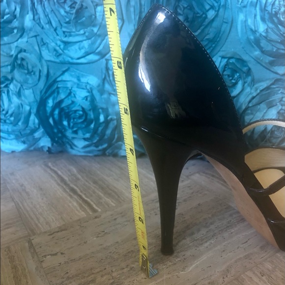 Jimmy Choo heels, Black patent leather, size 7 1/2 - Picture 5 of 6